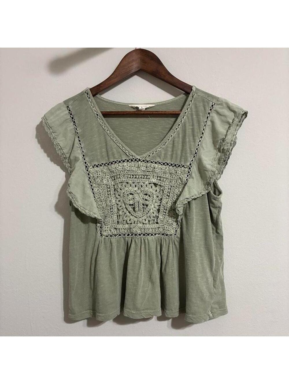 Lucky Brand Sage Green Crochet Lace Flutter Sleeve Boho Peplum Top Medium